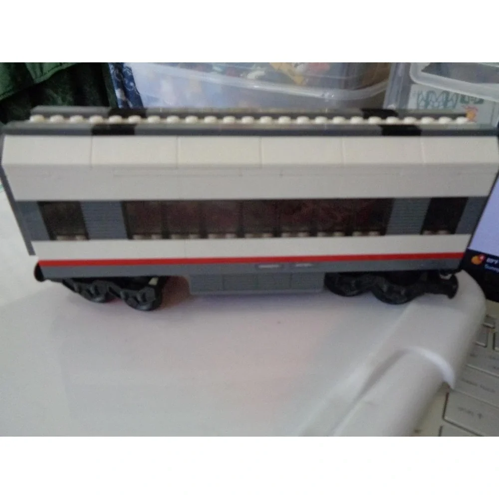 Lego City 60051 High Speed Passenger Train Remote Complete w/ Minifigures